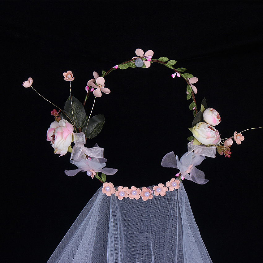 Xinyun Factory Direct sales Bride wedding Fairy veil, forest-style snow tooth small leather flower veil, new flower wreath veil for women Application Scenario