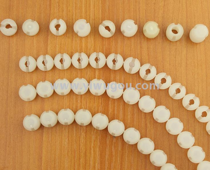 Nylon expansion embedded parts, three-in-one connecting parts, nuts, open embedded parts, plastic nuts, rubber particles details Picture