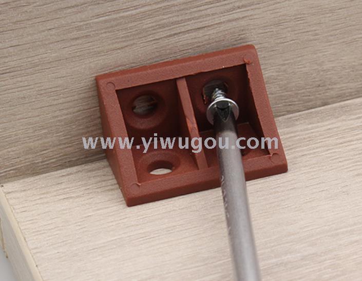 قطع غيار الأثاث من طراز PG006 في شكل زوايا بلاستيكية غير مغطاة بزاوية 90 درجة Specification image