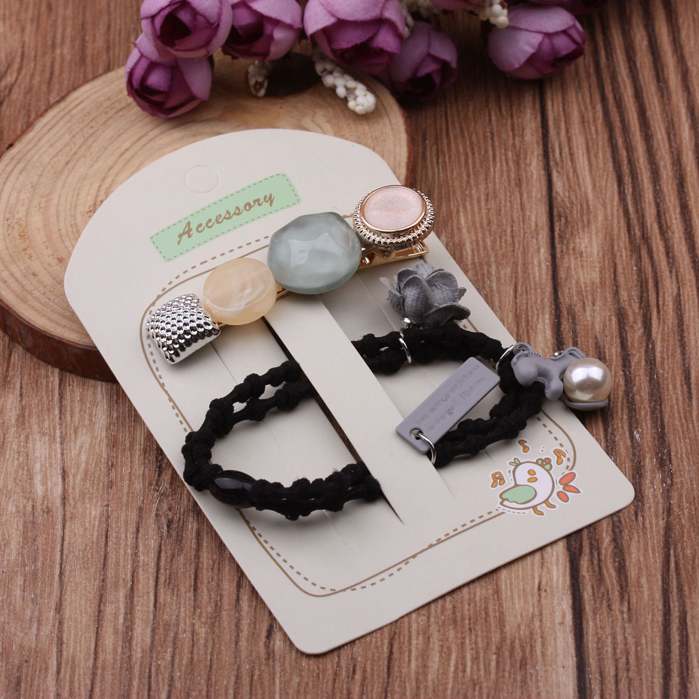 10-yuan accessory boutique, one-piece clip, rubber band set, bow headwear, Korean hair flower, hair clip, side clip wholesale Application Scenario