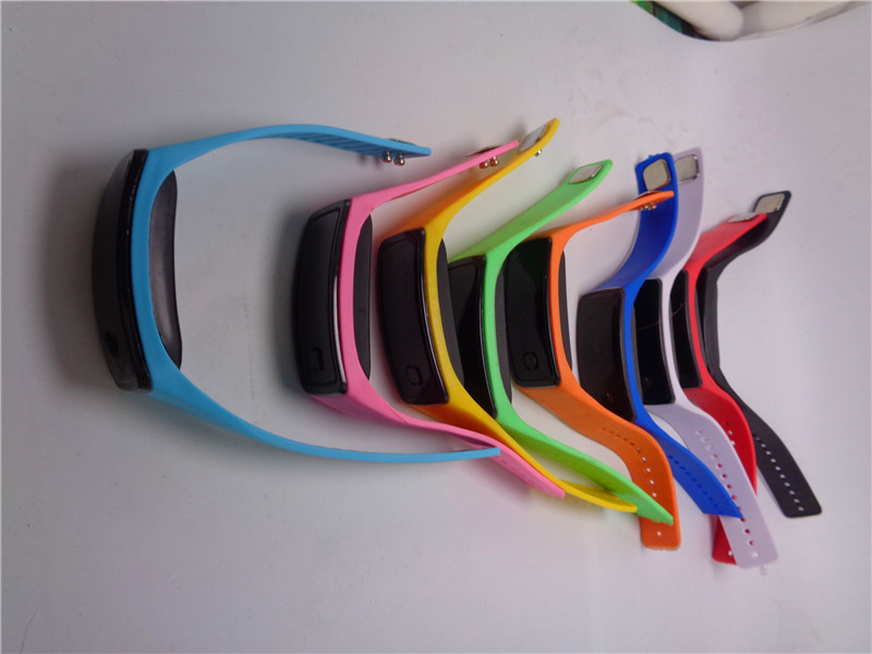 Explosive sports gifts black mirror silica gel two on behalf of men and women LED luminous watch vendors direct sales thumbnail