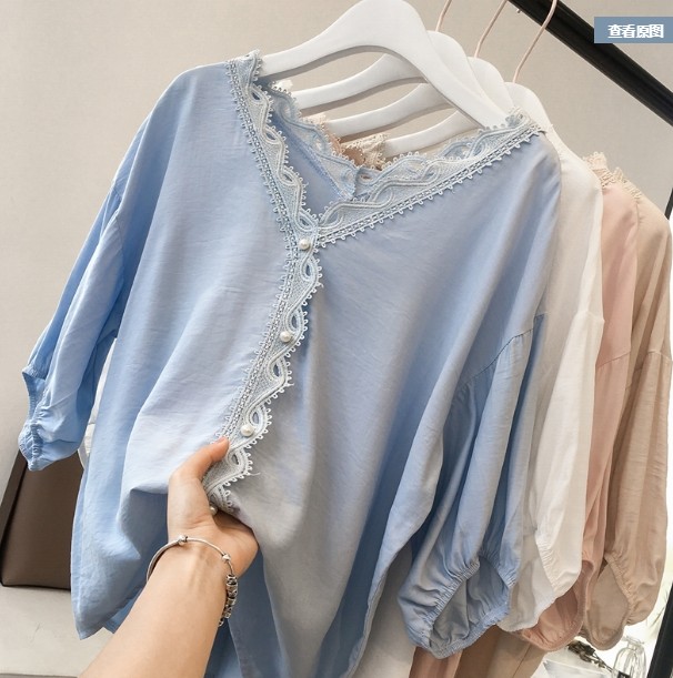 Fashionable hook-patterned lace patchwork V-neck chiffon blouse, women's short-sleeved top, loose base T-shirt