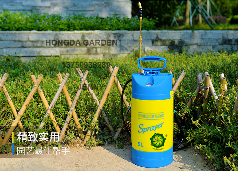 Pressure gauge type small flower watering sprayer, small agricultural sprayer for indoor gardening, flower watering wonder, high-pressure water sprayer full figure