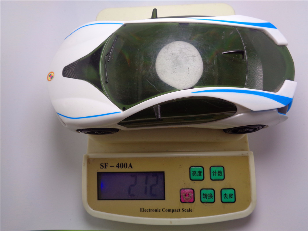 Best-selling music glowing car, electric universal rotating car model, creative children's toys, street stall supply Application Scenario