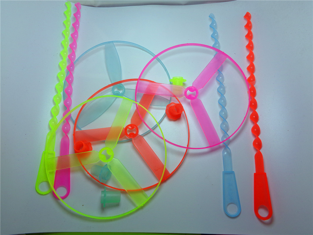 Gift giving: Educational plastic hand-pushed bamboo dragonfly children's toys, Flying fairy, street stall supply, factory direct sales