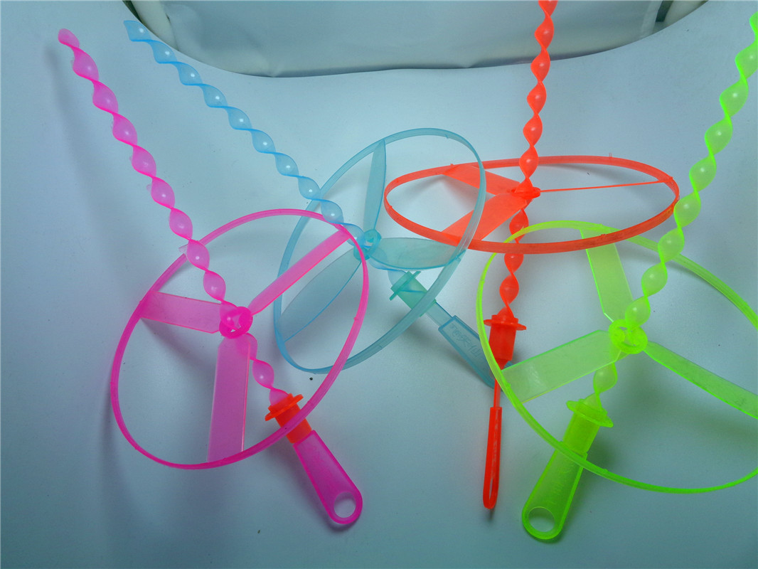 Gift giving: Educational plastic hand-pushed bamboo dragonfly children's toys, Flying fairy, street stall supply, factory direct sales details Picture