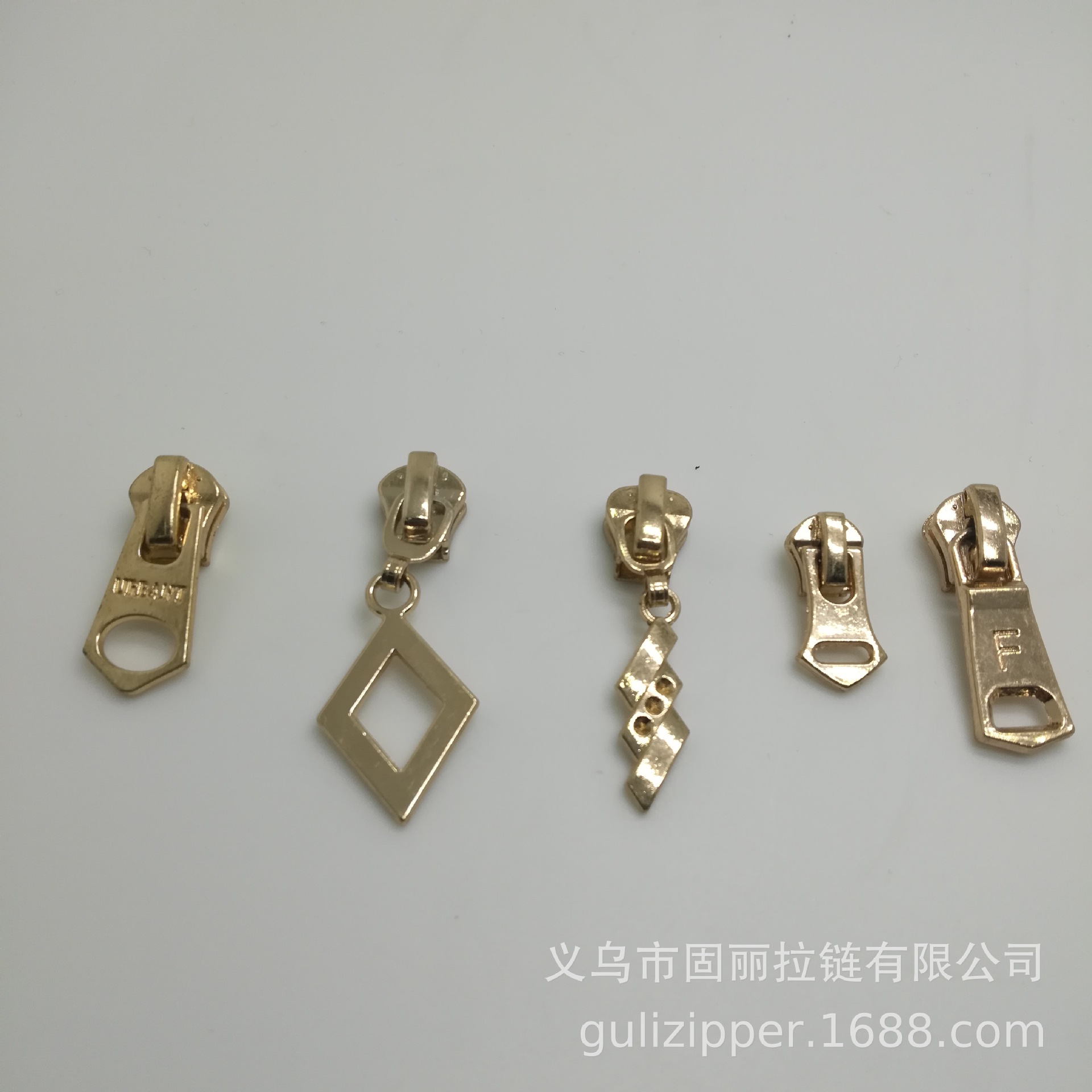 服装辅料产品图
