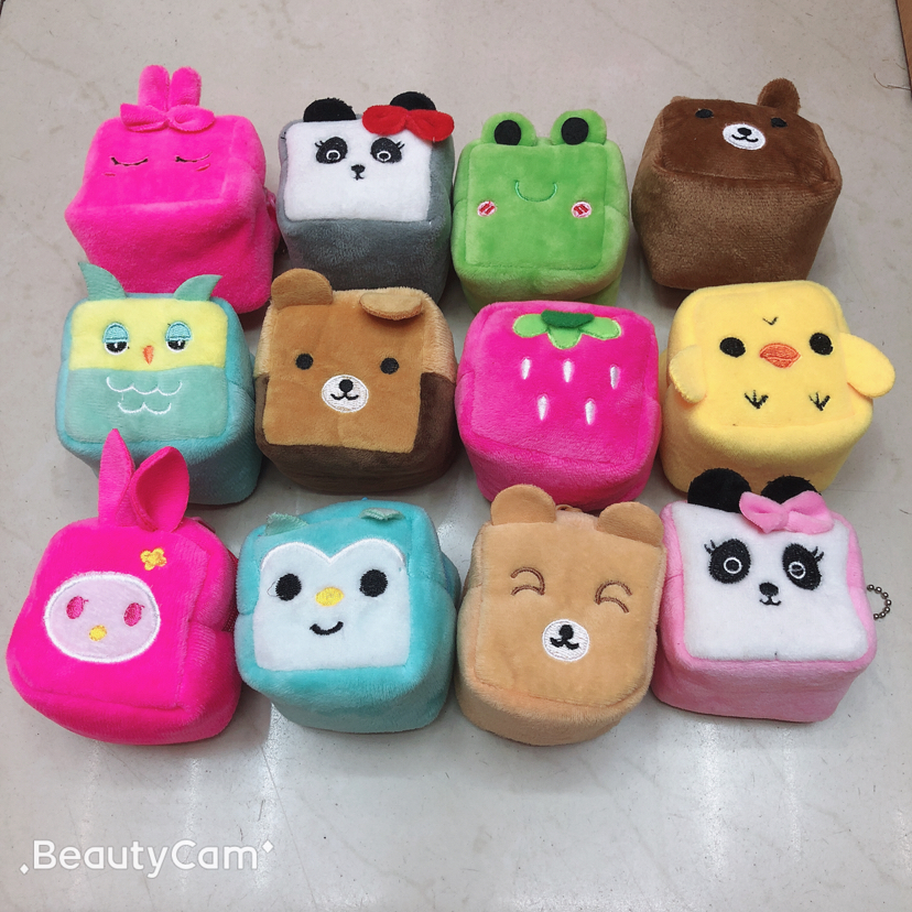 Coin purse, three-dimensional coin purse, square three-dimensional coin purse, embroidered cartoon wallet, small square bag wallet details Picture
