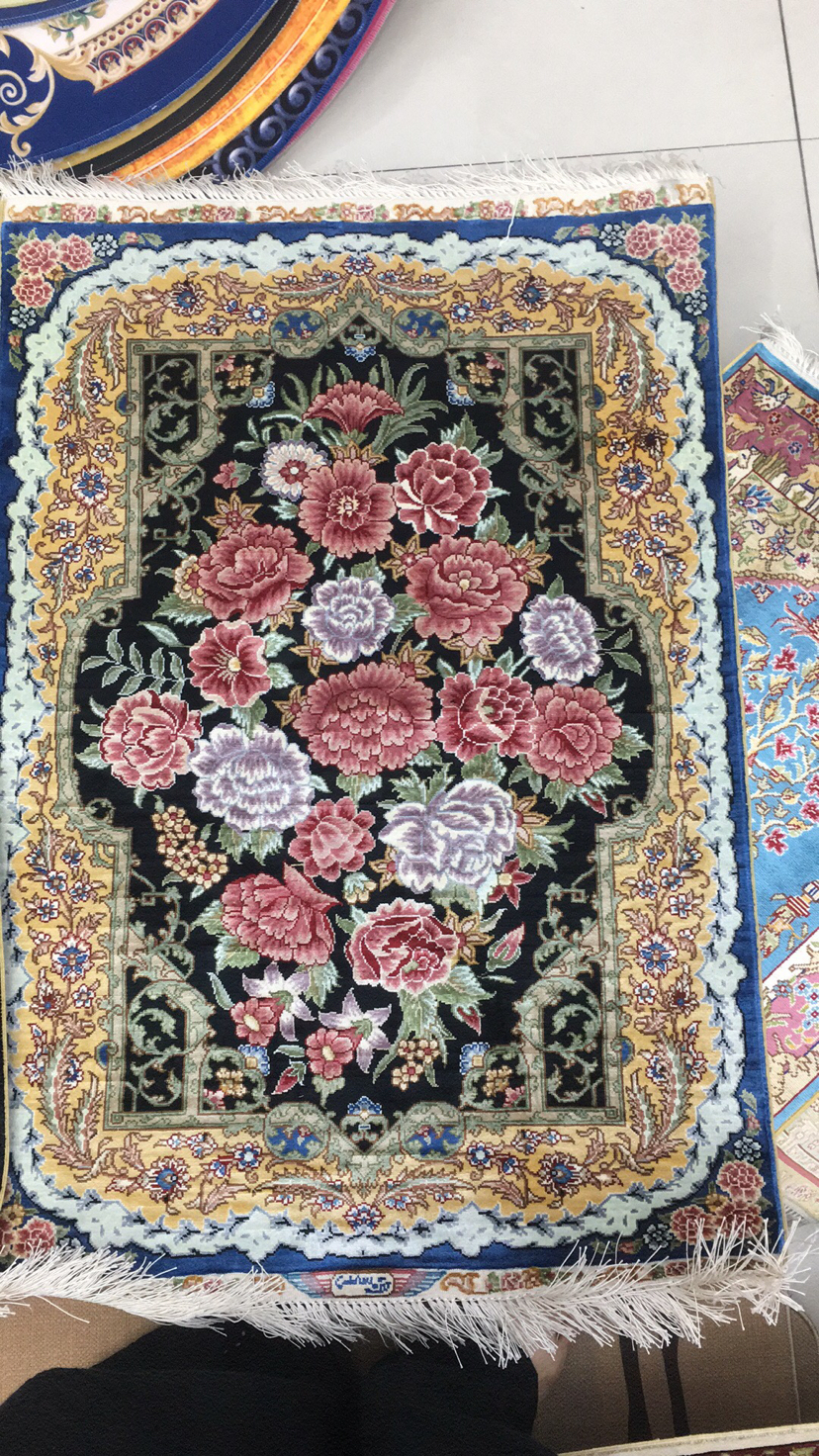 Handmade silk tapestries Application Scenario
