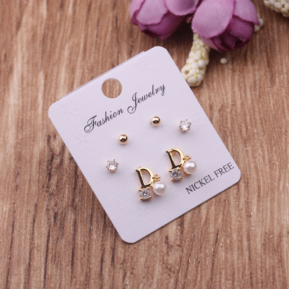 Korean version simple and elegant student earrings with multiple ear holes, mini and cute small ear bone studs, rose gold set of small ear studs Application Scenario