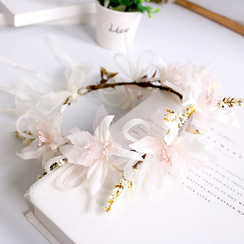 Korean-style simple flower wreath, children's pink gauze, beautiful and ethereal hair band, princess fresh and cute hair tie accessory wholesale Application Scenario
