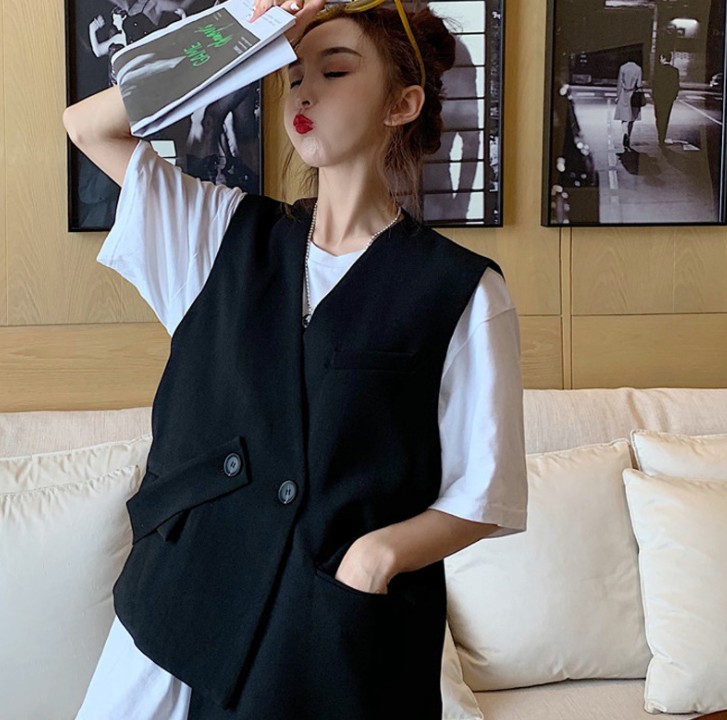 Korean style mid-length loose and versatile black slimming casual vest, a female Internet celebrity