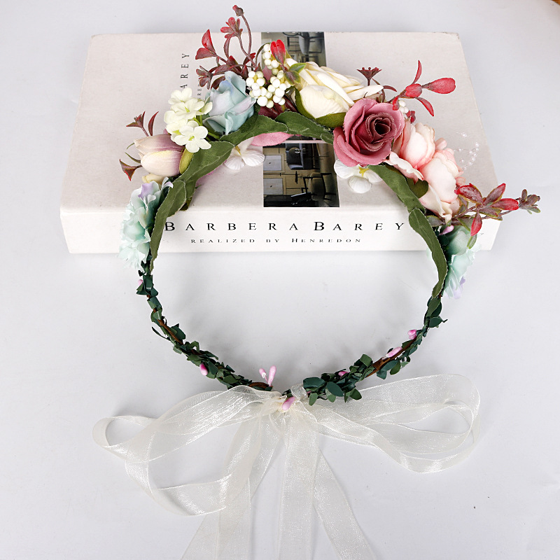 Bride's wreath headband, beige rose headband, exotic wedding travel commemorative hair flower, beach headdress Application Scenario