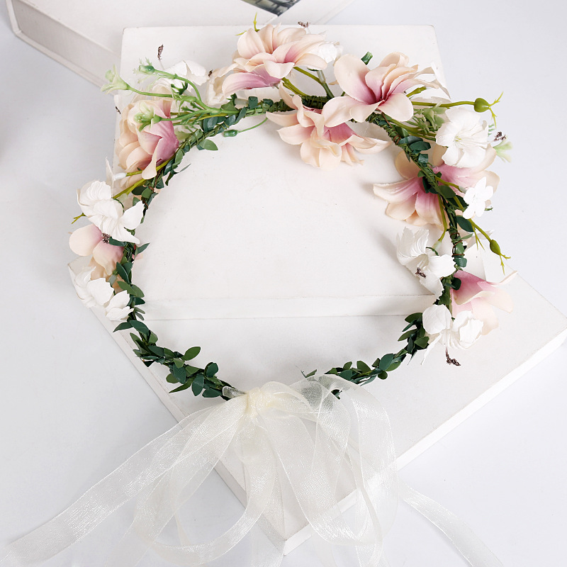 Xinyun's new garland bride headwear hair accessory, European-style fabric handcrafted sweet hair band, wedding flower head, performance head flower Application Scenario