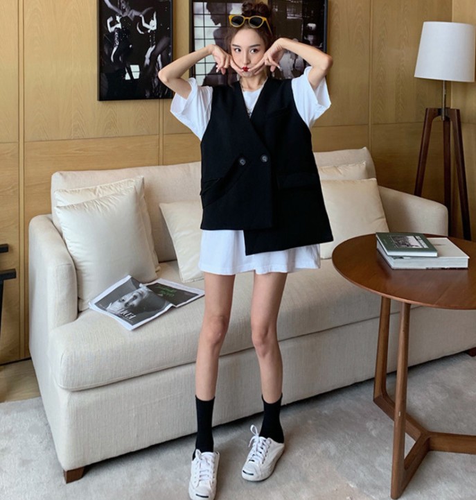 Korean style mid-length loose and versatile black slimming casual vest, a female Internet celebrity details Picture