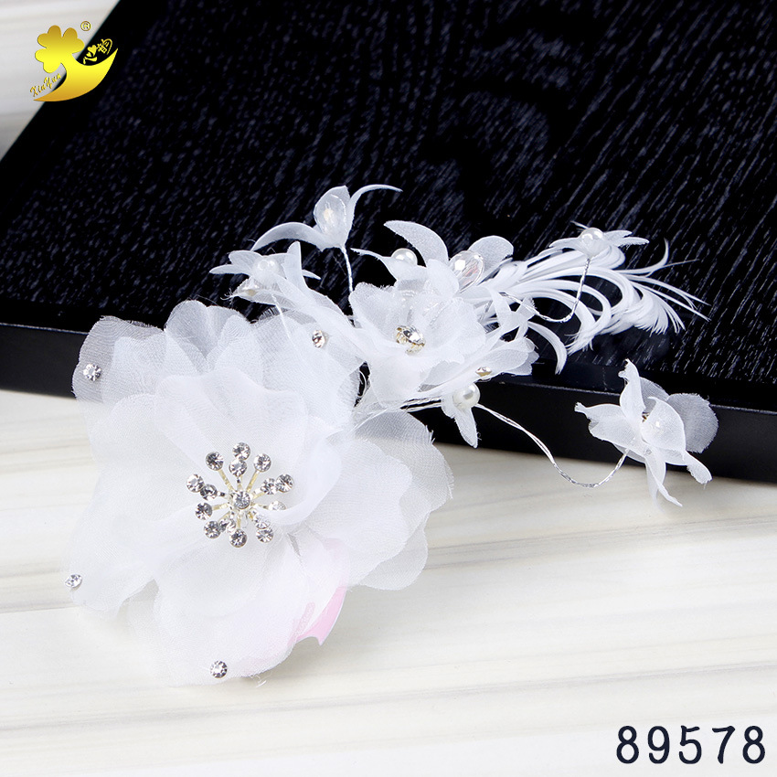Handmade headwear for brides, Korean-style girls' stage performance accessories, white hair accessories, wedding and wedding updo accessories, hair flowers details Picture