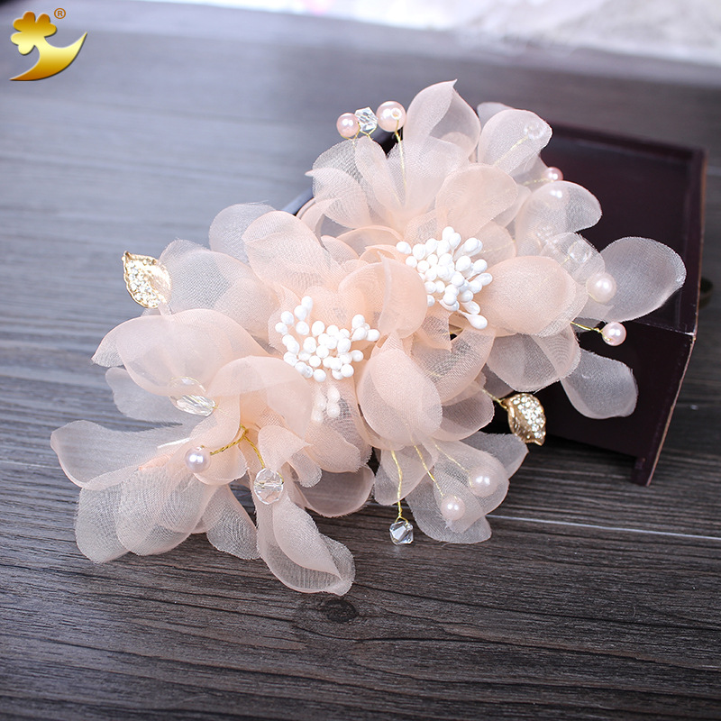 Xinyun Japanese and Korean bride headwear, handcrafted silk gauze white flower hair clips, studio wedding dress headwear accessories in stock Specification image
