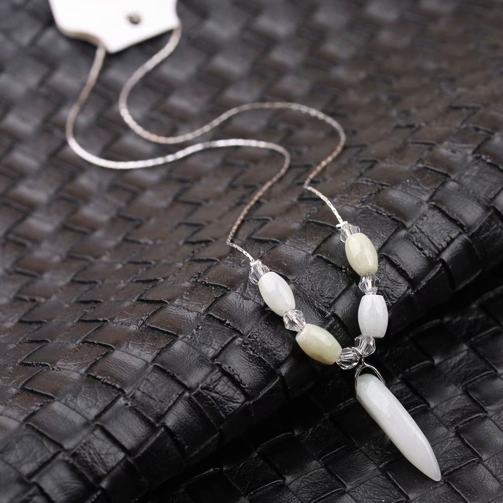 European and American golden sexy invisible neck chain, multi-layer double-layer collarbone chain, women's neck accessory, neck strap, short Korean necklace Specification image