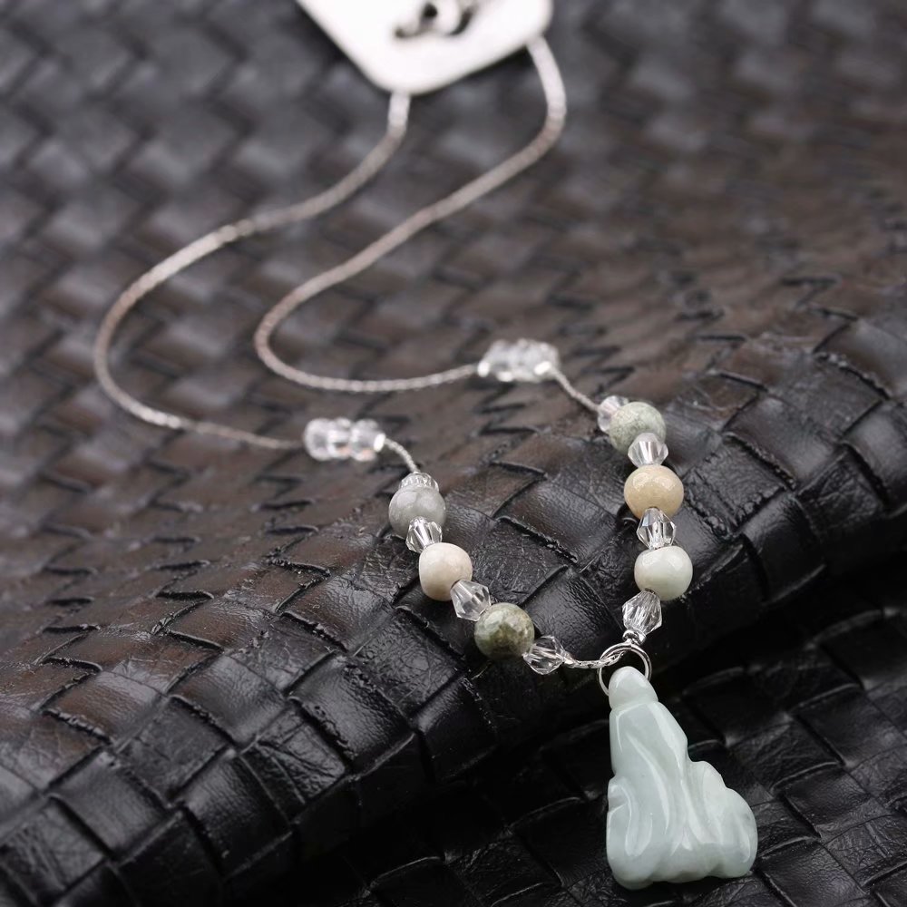 European and American golden sexy invisible neck chain, multi-layer double-layer collarbone chain, women's neck accessory, neck strap, short Korean necklace Item Picture