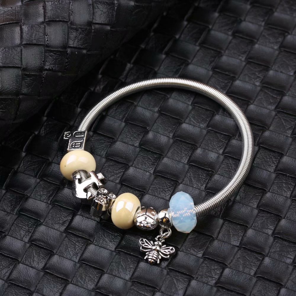 欧美时尚百搭冷淡风手链女生手镯韩版简约学生森系闺蜜手环首饰品