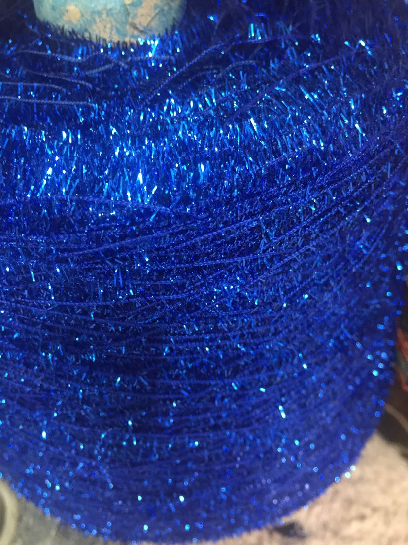 Polyester material, 0.7 cm wool strips, high-temperature glass fiber embroidery technique for edge finishing