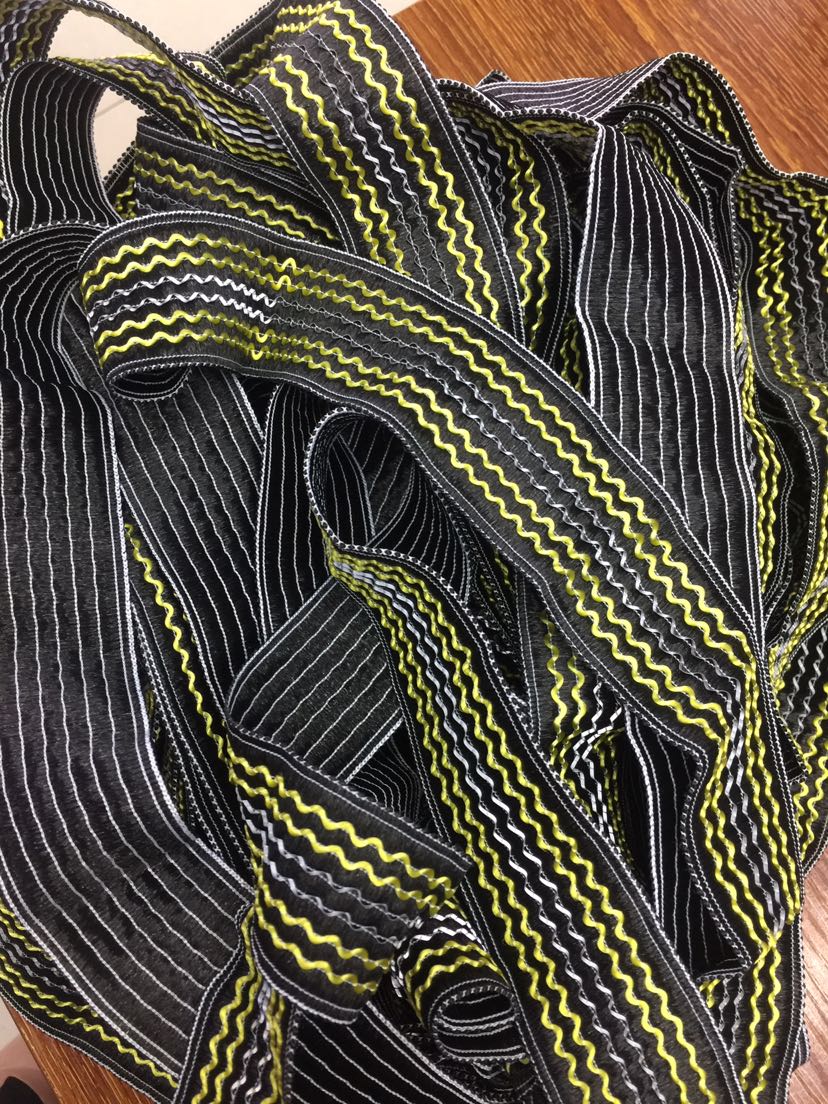 Polyester fluorescent filament edge tape 4 centimeters wide Specification image