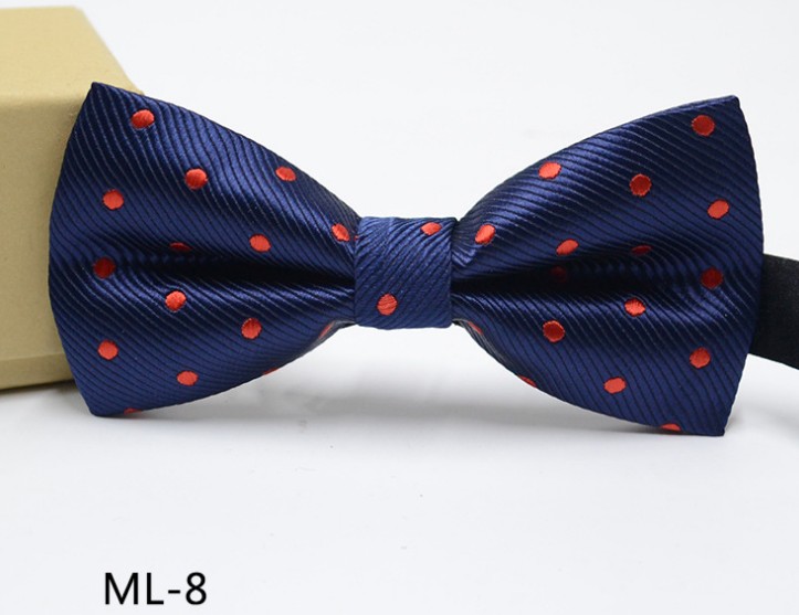 Factory direct sales of men's formal suits, British and Korean style bow ties, trendy and popular bow ties, custom-made according to samples Application Scenario