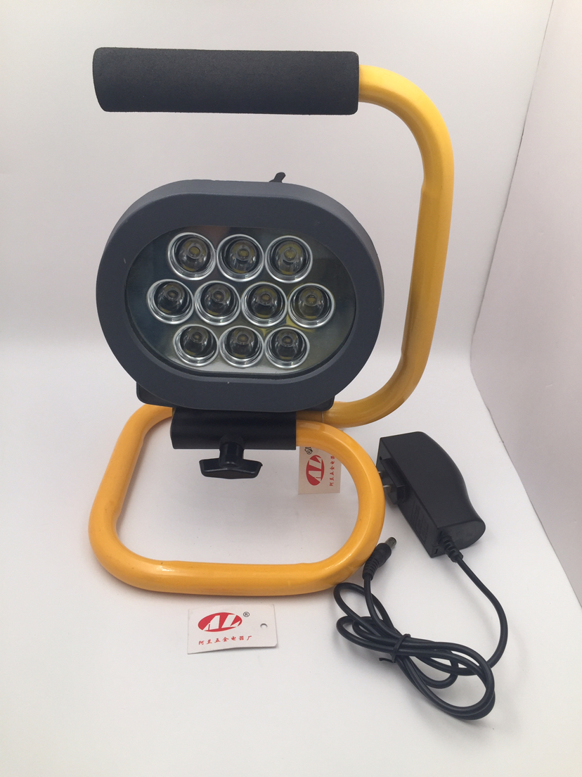 野营灯、露营灯实物图