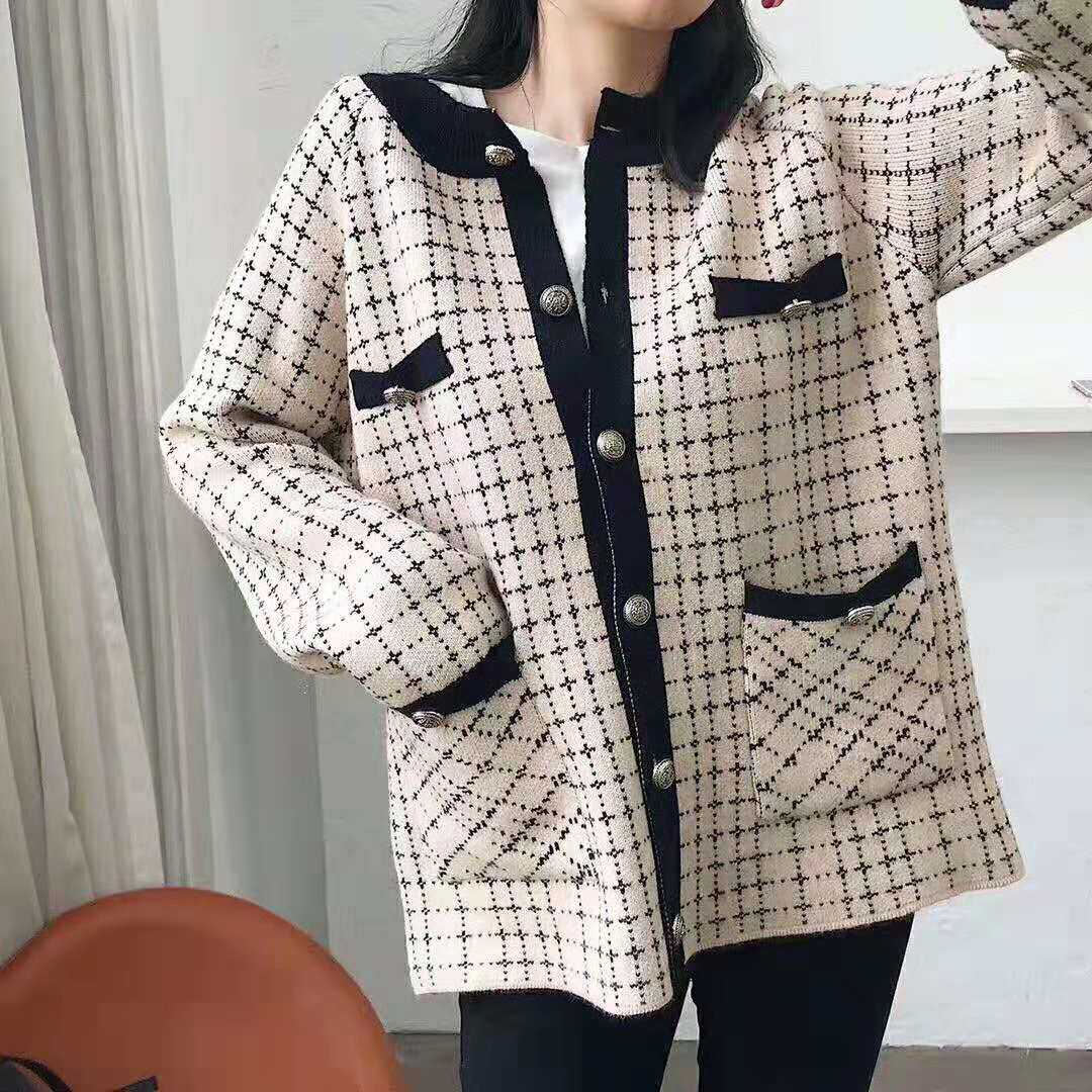 The chic and stylish top is a small chanel-style color-blocking coat that every gentle girl should have Application Scenario