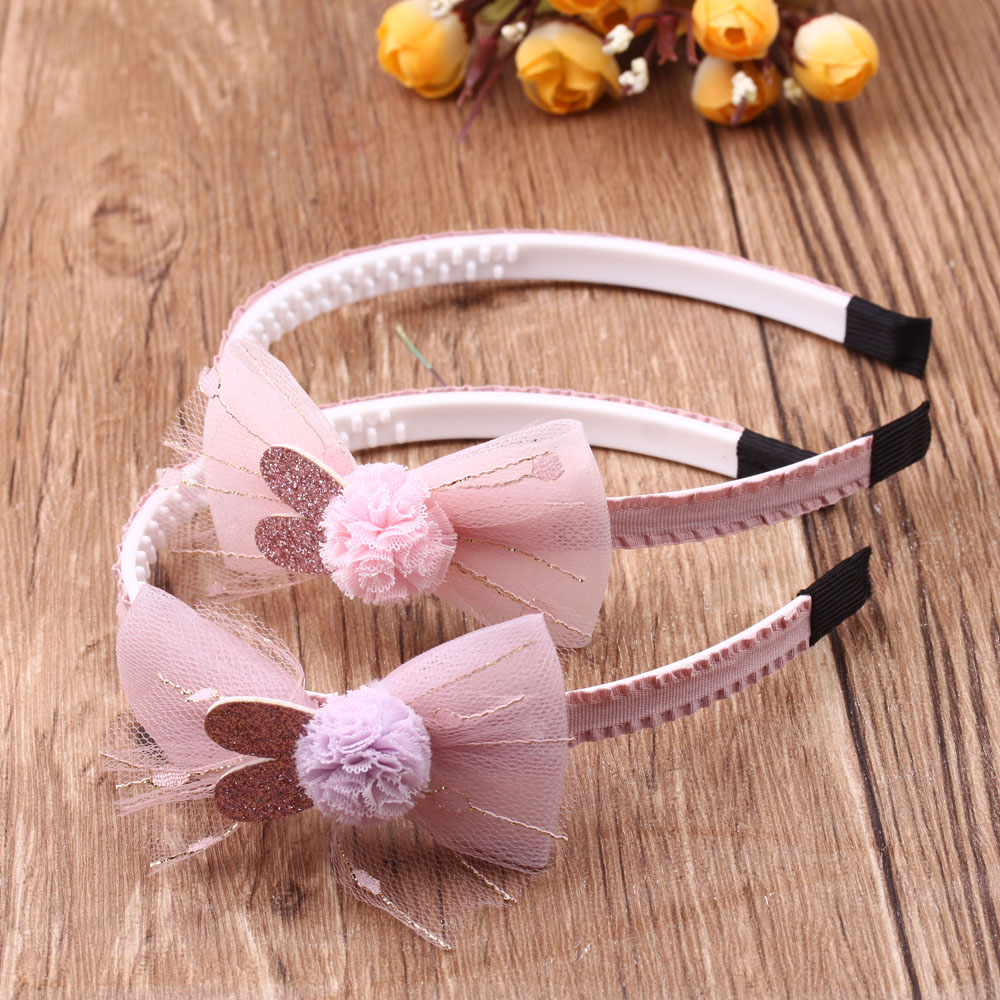 10-yuan store accessories: Trendy children's hair bands, cute princess girl hair accessories, baby Korean-style little girl hair clips, and hair accessories Application Scenario