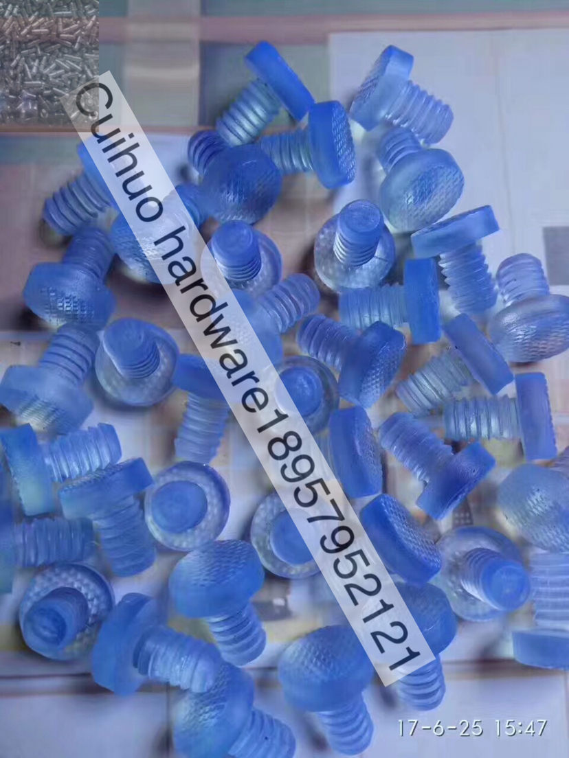 A large number of wholesale a variety of models a variety of specifications a variety of sizes transparent plastic non-slip pad