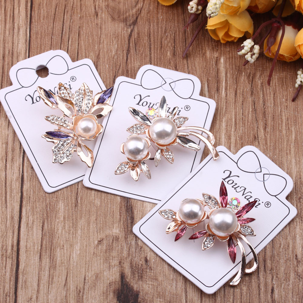 Boutonnieres, brooches, high-end brooch accessories, creative and versatile suits, luxurious and elegant banquet accessories Specification image