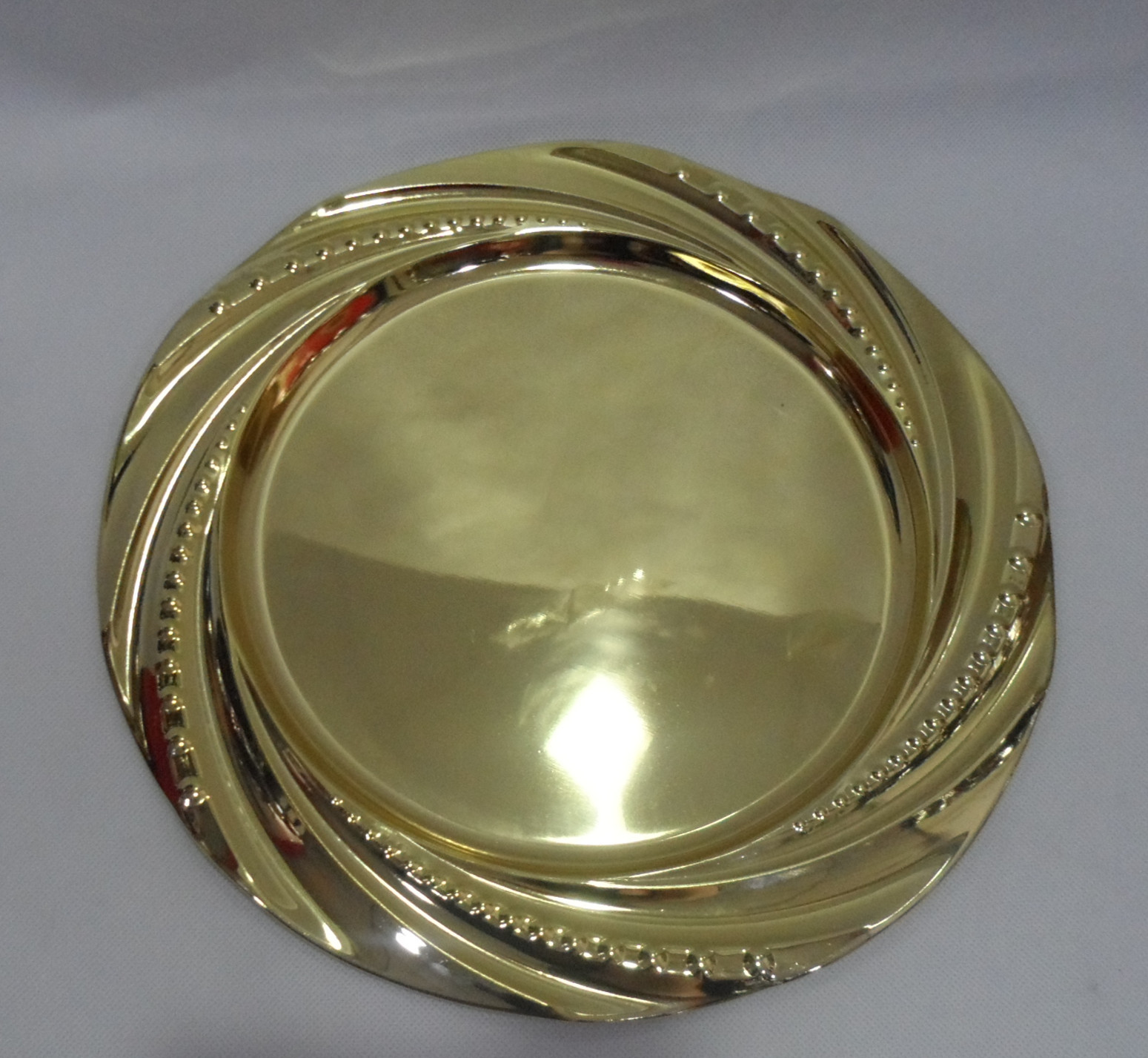 Stainless steel European-style pearl plate, stainless steel round plate with magnetic fruit plate, electroplating process, dazzling home and hotel Specification image