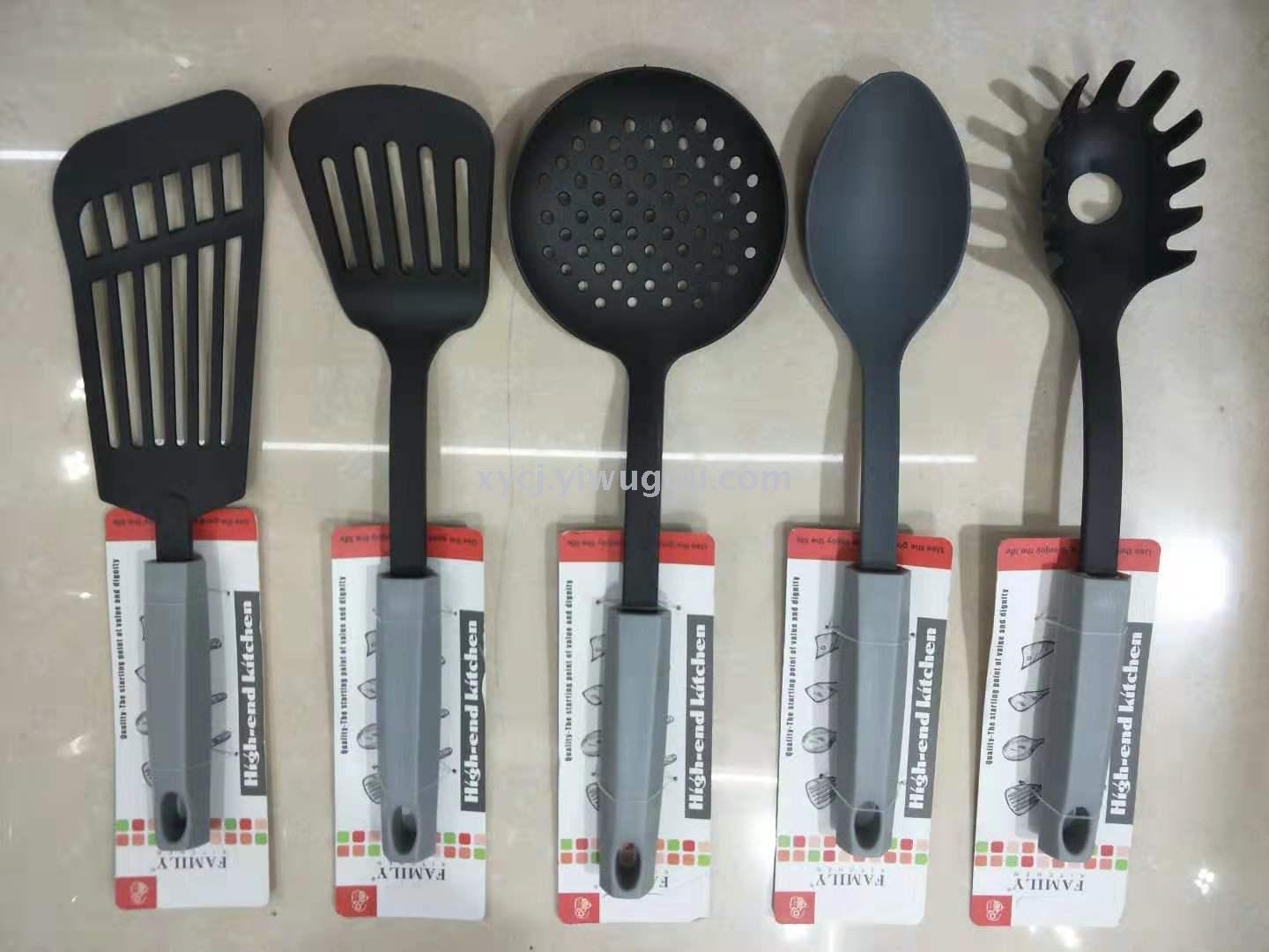 Nylon kitchenware gadgets