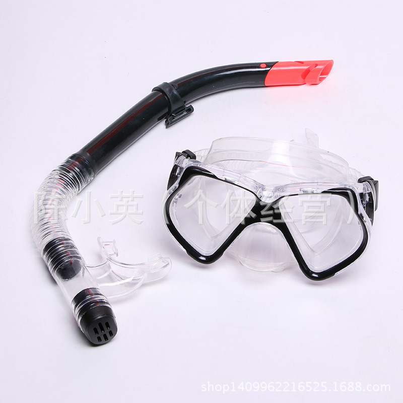 Wholesale of high-quality pvc snorkeling suits, diving breathing suits, tempered glass diving goggles and breathing suits details Picture