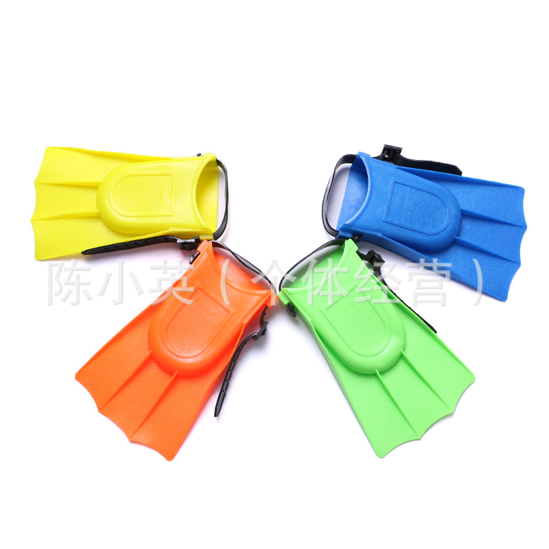 Wholesale genuine silicone flippers, children's game flippers, adjustable diving flippers, diving equipment and supplies