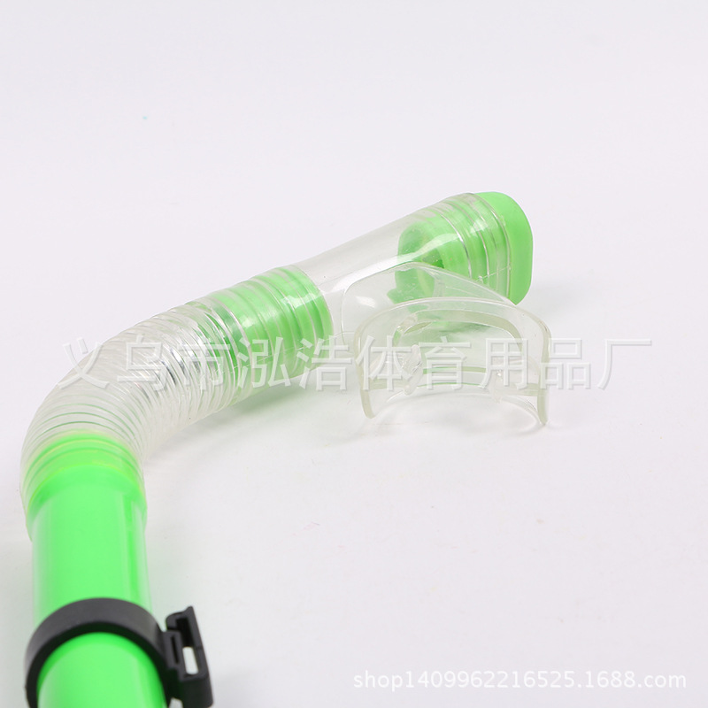 The manufacturer supplies super cool - genuine anti-fog diving goggles, swimming masks, dry breathing tubes and snorkeling equipment Application Scenario