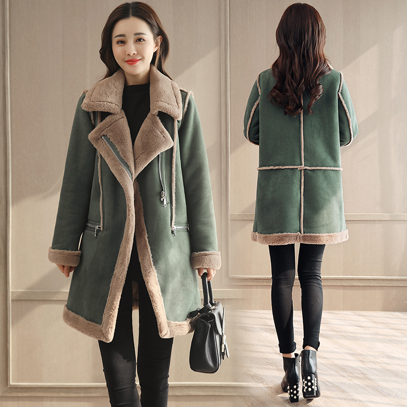 New mid-length cotton-padded jackets for women in winter, with thickened cotton-padded clothes made of deerskin, lambskin and fleece