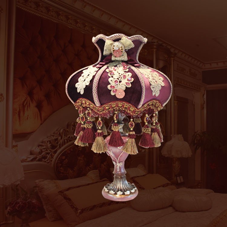 高档精美夏洛特12寸台灯 批发精细做工奢华欧式圆顶树脂底台灯