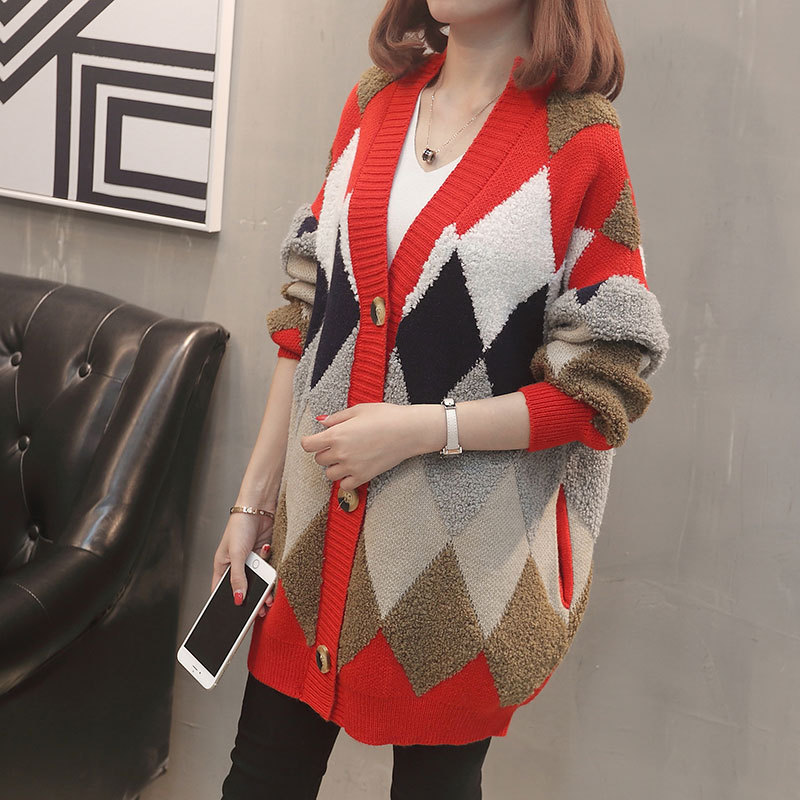 A two-tone V-neck knitted cardigan for spring and autumn, paired with a loose, slimming and fashionable diamond-patterned Korean coat Specification image