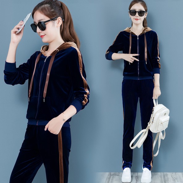 2019 Autumn Casual sportswear set for women: Long-sleeved, large-sized loose cardigan with zipper and hooded sportswear two-piece set Item Picture