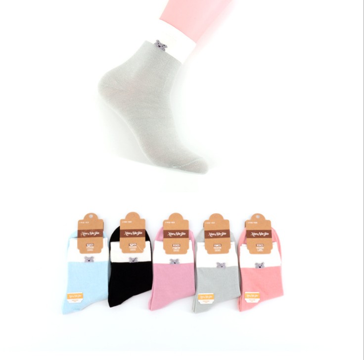 Wholesale supply of winter new style women's cartoon mid-calf socks, breathable, sweat-absorbing, fashionable and casual pure cotton socks Item Picture