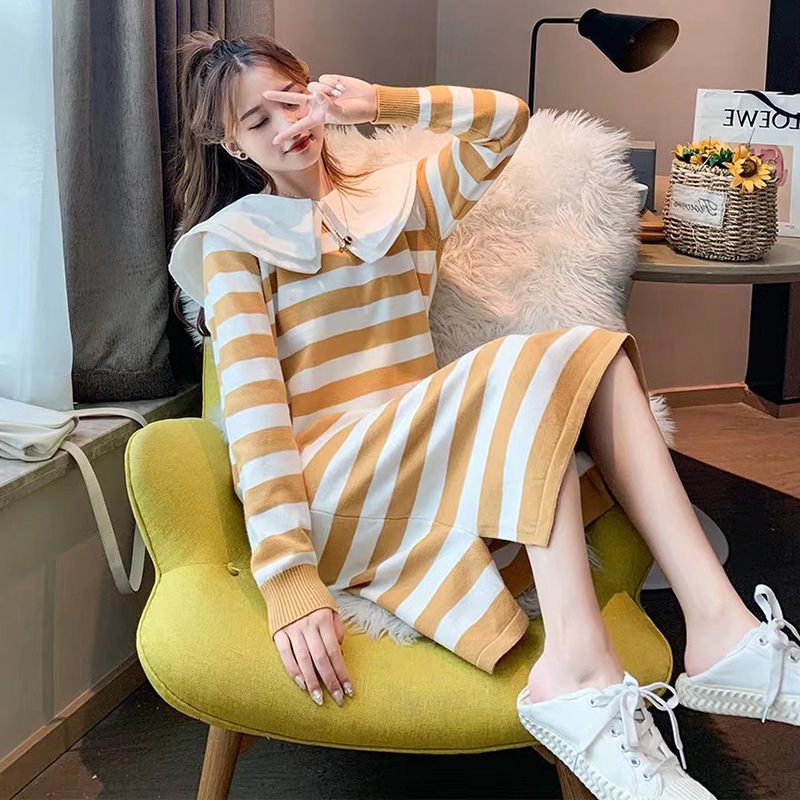 Autumn and winter Japanese-style baby collar dress that conceals flesh and makes one look slimmer, cute dress for women, loose knitted dress, striped sweater dress for women Application Scenario