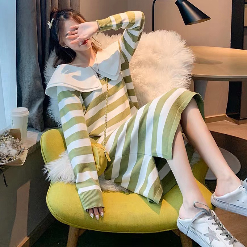 Autumn and winter Japanese-style baby collar dress that conceals flesh and makes one look slimmer, cute dress for women, loose knitted dress, striped sweater dress for women details Picture