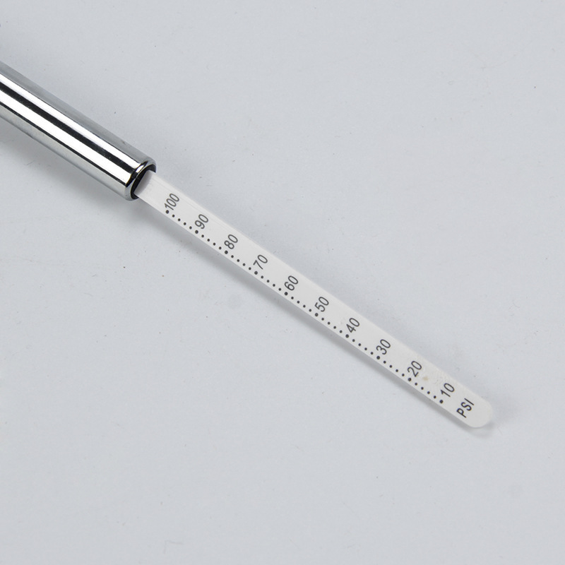 Car tire pressure gauge, mini tire pressure gauge, car tire pressure gauge, plastic head tire pressure pen, tire pressure device, car Application Scenario