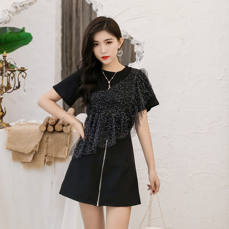 This two-piece, stylish and slimming set that covers the belly of a chubby girl and makes her look younger and slimmer is perfect for overweight women