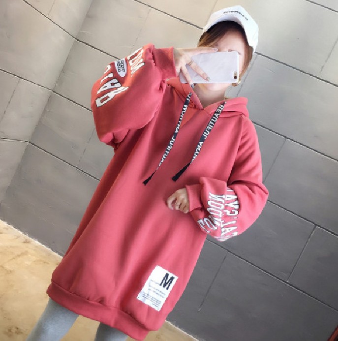 250-gram David hoodie for autumn and winter, a long-sleeved sweatshirt with a hood, fleece cuffs and lettered print for women Application Scenario