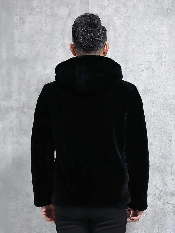 A Korean-style slim-fit men's leather jacket that imitates fur, a casual and fashionable men's leather jacket details Picture