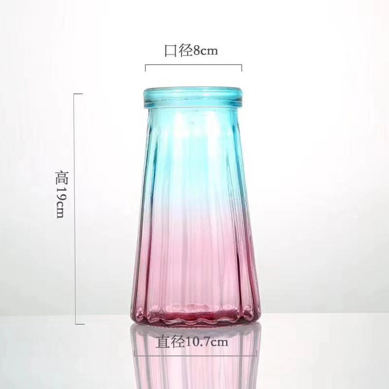 Glass vase