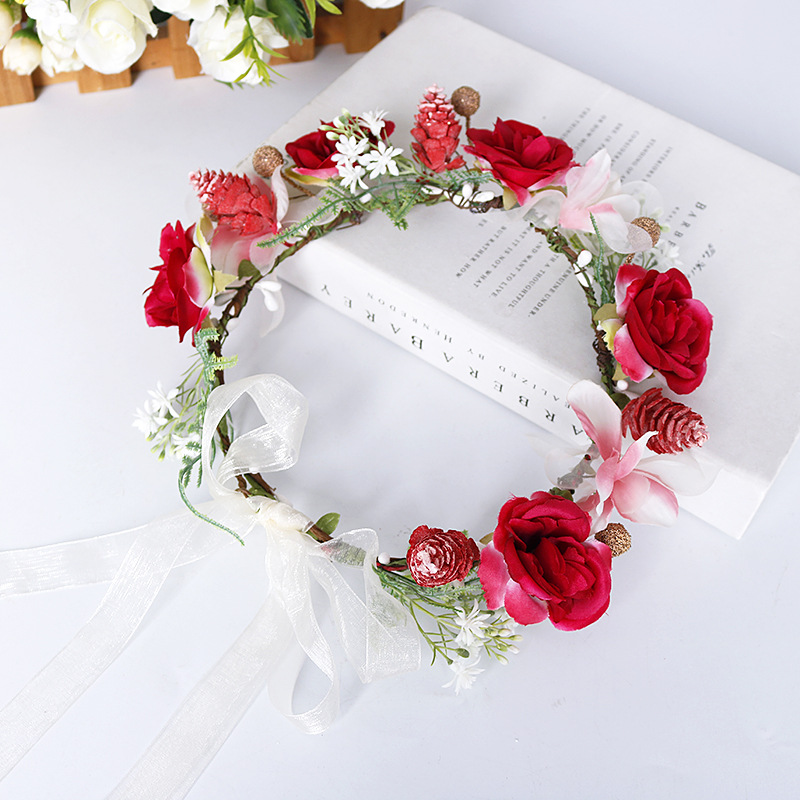 Korean-style bride's headwear wreath, forest girl's hair tie, sweet rose flower head wreath, photo shoot, studio vacation Application Scenario
